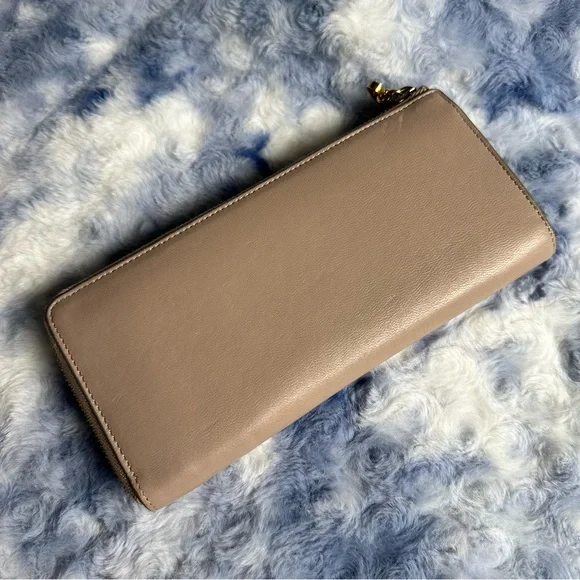 *SOLD* Chloe Leather Envelope Wallet Light Pink Beige - Picture 4 of 16